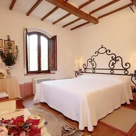 Borgo San Pietro In فيلة